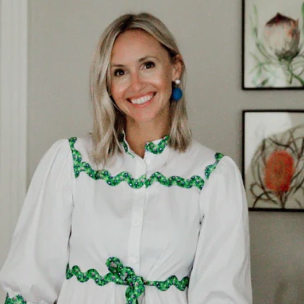 Meg Carter Pearl Earrings